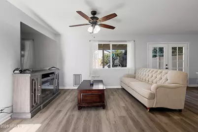 15813 N 38th Drive, Phoenix, AZ 85053 - Photo 7