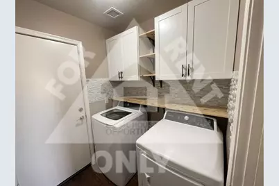 2424 W Saint Kateri Drive, Phoenix, AZ 85041 - Photo 13