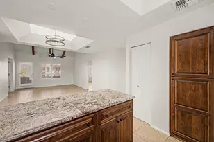 11666 N 28th Dr, Phoenix, AZ 85029 - Photo 9