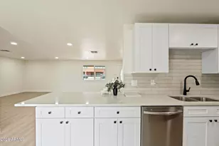 2611 N 23rd Ave, Phoenix, AZ 85009 - Photo 11