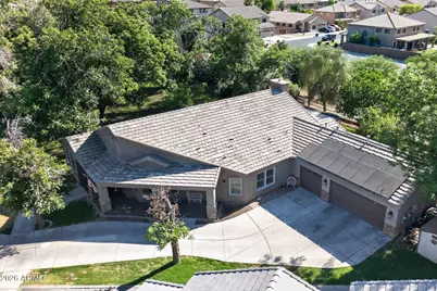 2830 W Harvest Groves Lane, Phoenix, AZ 85041 - Photo 5