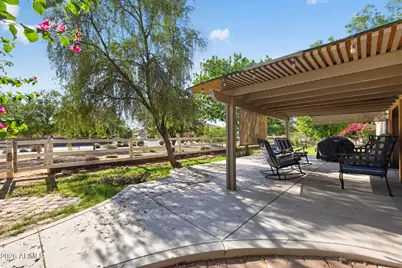 2830 W Harvest Groves Lane, Phoenix, AZ 85041 - Photo 31