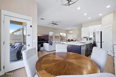 25627 N Hackberry Drive, Phoenix, AZ 85083 - Photo 13