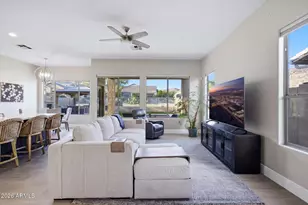 25627 N Hackberry Dr, Phoenix, AZ 85083 - Photo 5