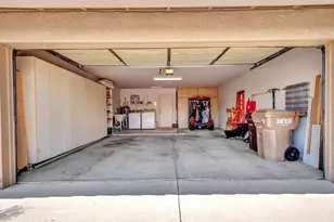 9343 W Escuda Dr, Peoria, AZ 85382 - Photo 49