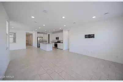4607 S 111th Drive, Tolleson, AZ 85353 - Photo 7