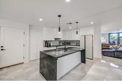 1261 E Cambridge Avenue, Phoenix, AZ 85006 - Photo 15