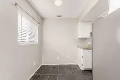 10033 N 9th Avenue #Apt 2, Phoenix, AZ 85021 - Photo 5