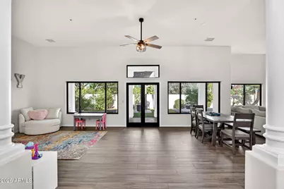 8995 E Captain Dreyfus Avenue, Scottsdale, AZ 85260 - Photo 9
