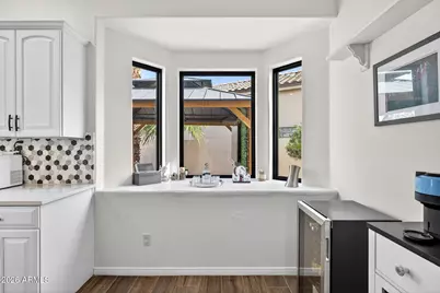 8995 E Captain Dreyfus Avenue, Scottsdale, AZ 85260 - Photo 13