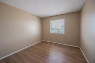 4724 E Portland St, Phoenix, AZ 85008 - Photo 9