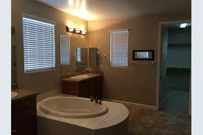 300 W Wisteria Place, Chandler, AZ 85248 - Photo 21