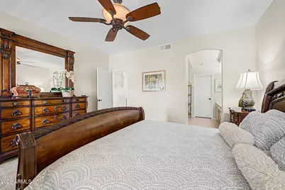 9032 W Port Royale Lane, Peoria, AZ 85381 - Photo 17