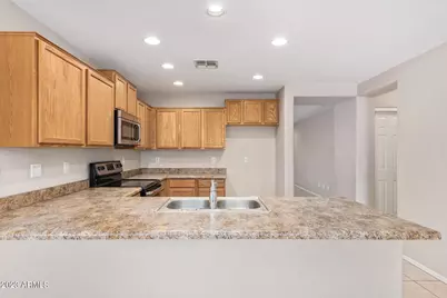 10180 N 116th Lane, Youngtown, AZ 85363 - Photo 13