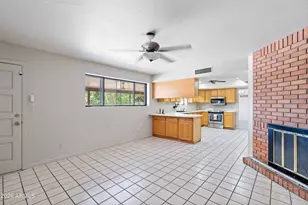 11826 N 82nd Dr, Peoria, AZ 85345 - Photo 9