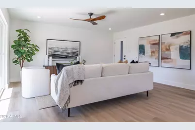 8643 E Rancho Vista Drive, Scottsdale, AZ 85251 - Photo 7
