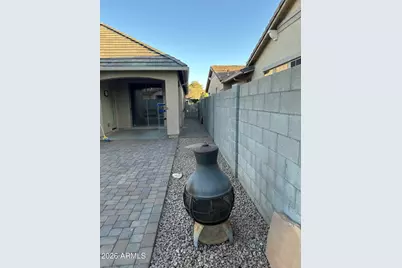 15128 W Windrose Drive, Surprise, AZ 85379 - Photo 5