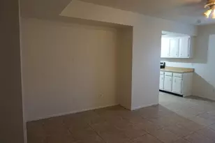 10851 N 65th Ave, Glendale, AZ 85304 - Photo 9