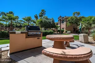 10030 W Indian School Rd, Phoenix, AZ 85037 - Photo 29