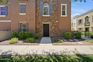 2774 S Balsam Dr, Gilbert, AZ 85295 - Photo 3