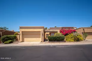 10846 North 11th St, Phoenix, AZ 85020 - Photo 1