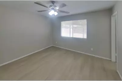 10921 W Turney Avenue, Phoenix, AZ 85037 - Photo 7