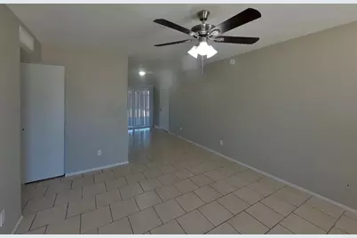 10921 W Turney Avenue, Phoenix, AZ 85037 - Photo 3