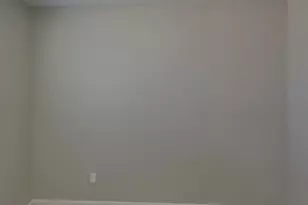 10921 W Turney Ave, Phoenix, AZ 85037 - Photo 11