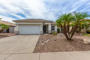3674 S Joshua Tree Ln, Gilbert, AZ 85297 - Photo 1