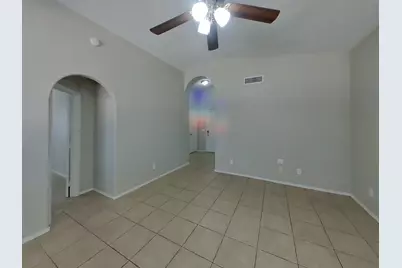 10221 N 87th Lane, Peoria, AZ 85345 - Photo 3