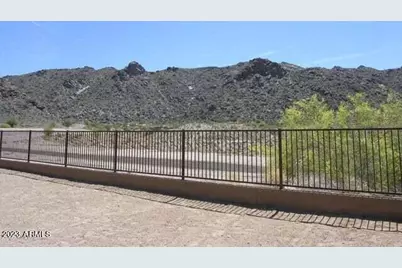 609 E Pearce Road, Phoenix, AZ 85042 - Photo 31
