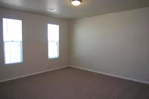 609 E Pearce Rd, Phoenix, AZ 85042 - Photo 19