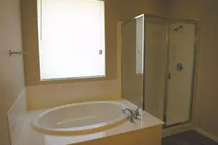 609 E Pearce Rd, Phoenix, AZ 85042 - Photo 27