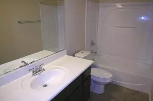 609 E Pearce Rd, Phoenix, AZ 85042 - Photo 7