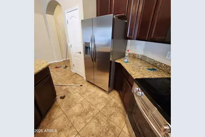 609 E Pearce Road, Phoenix, AZ 85042 - Photo 5