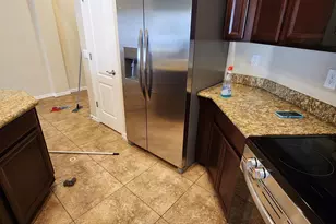609 E Pearce Rd, Phoenix, AZ 85042 - Photo 5