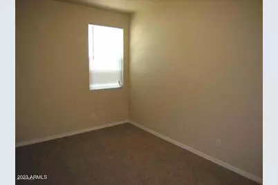 609 E Pearce Road, Phoenix, AZ 85042 - Photo 9