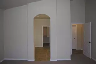 609 E Pearce Rd, Phoenix, AZ 85042 - Photo 23