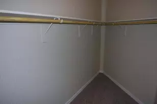 609 E Pearce Rd, Phoenix, AZ 85042 - Photo 11