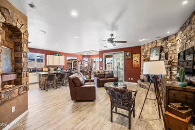9129 W Yukon Drive, Peoria, AZ 85382 - Photo 5