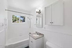 3817 N 49th Pl, Phoenix, AZ 85018 - Photo 13