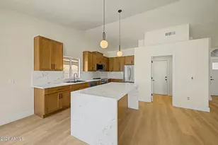 19022 N 24th Pl, Phoenix, AZ 85050 - Photo 11