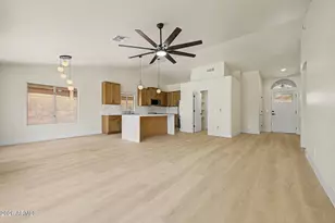 19022 N 24th Pl, Phoenix, AZ 85050 - Photo 7