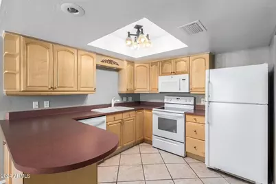 6533 N 7th Avenue #Unit 7, Phoenix, AZ 85013 - Photo 9