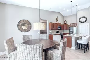 14395 W Port Royale Ln, Surprise, AZ 85379 - Photo 9