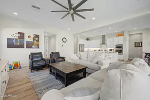 2296 E Canary Dr, Gilbert, AZ 85297 - Photo 13