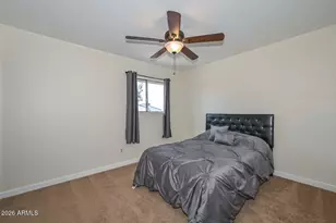 202 E Betty Elyse Ln, Phoenix, AZ 85022 - Photo 13