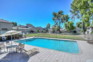 202 E Betty Elyse Ln, Phoenix, AZ 85022 - Photo 29