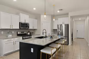 14114 W Surrey Dr, Surprise, AZ 85379 - Photo 9