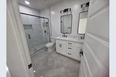 13736 W Maryland Avenue, Litchfield Park, AZ 85340 - Photo 15